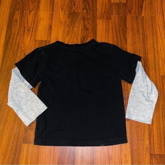 Air Jordan Youth Long Sleeved Shirt Size 5 - Picture 6 of 7